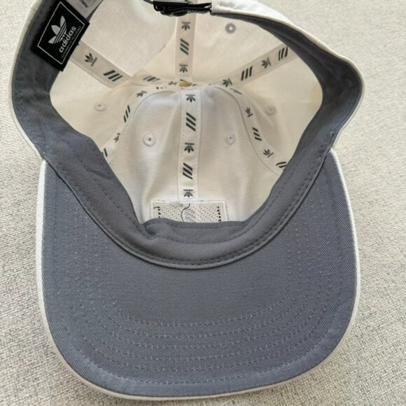 Adidas Originals Hat - Picture 2 of 3